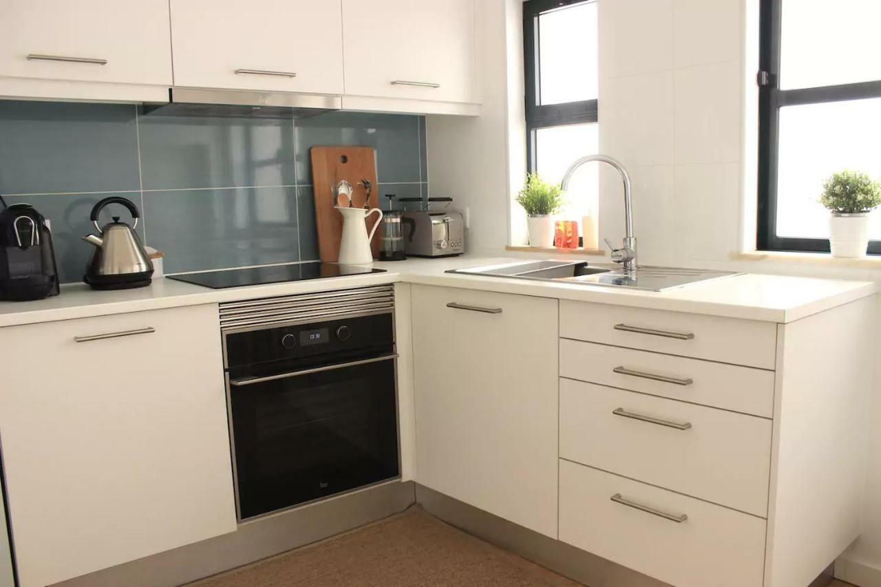 Lovely Apartment In The Center Of Aveiro Ngoại thất bức ảnh