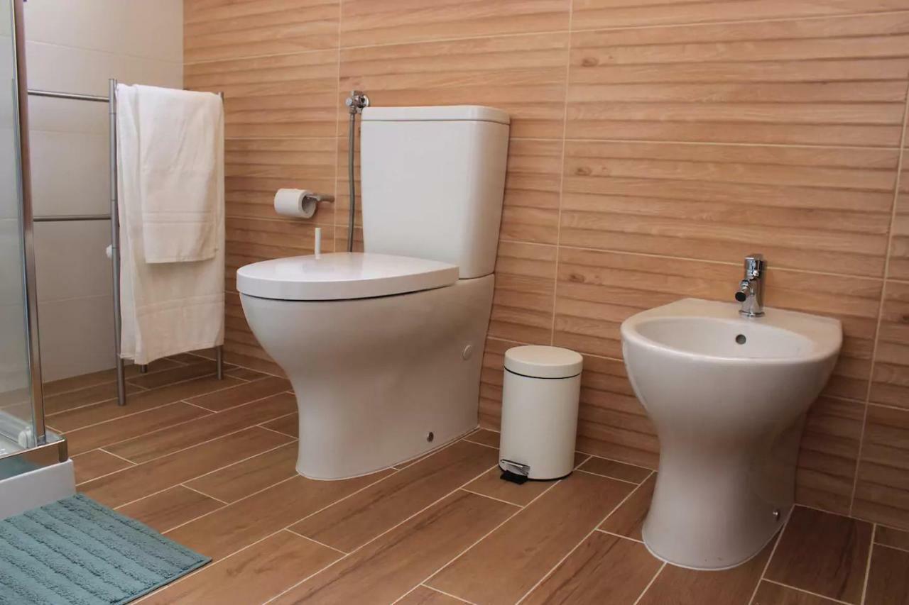 Lovely Apartment In The Center Of Aveiro Ngoại thất bức ảnh